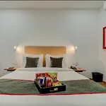 Hotel Town Plaza
